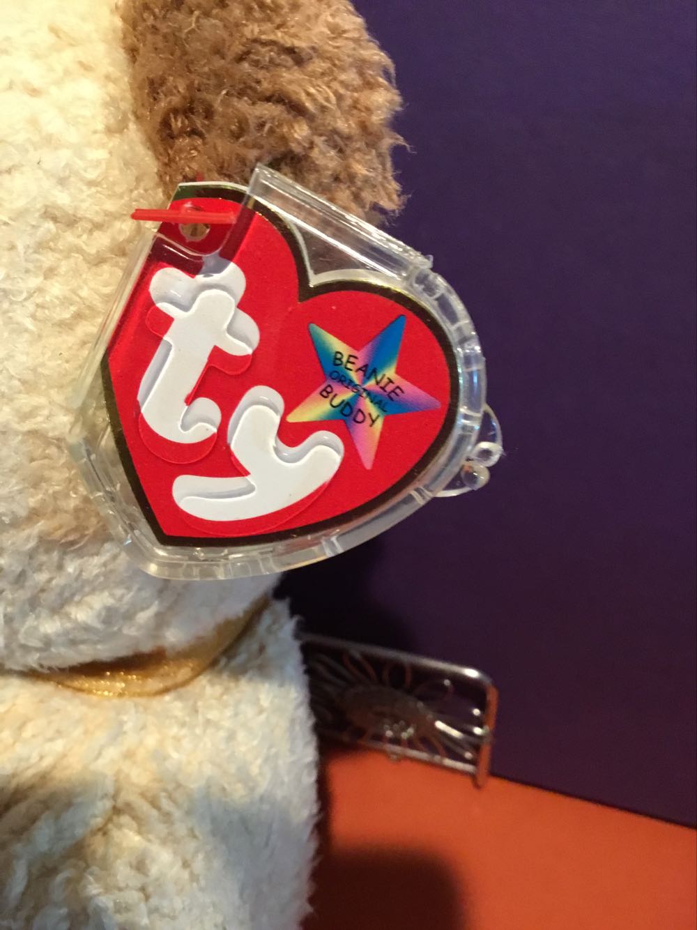 Huggy the Beanie Buddy  (United States) plush collectible [Barcode 008421094578] - Main Image 3