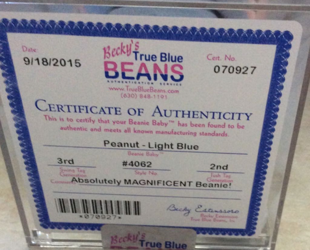 Peanut Light Blue  (United States) plush collectible - Main Image 2