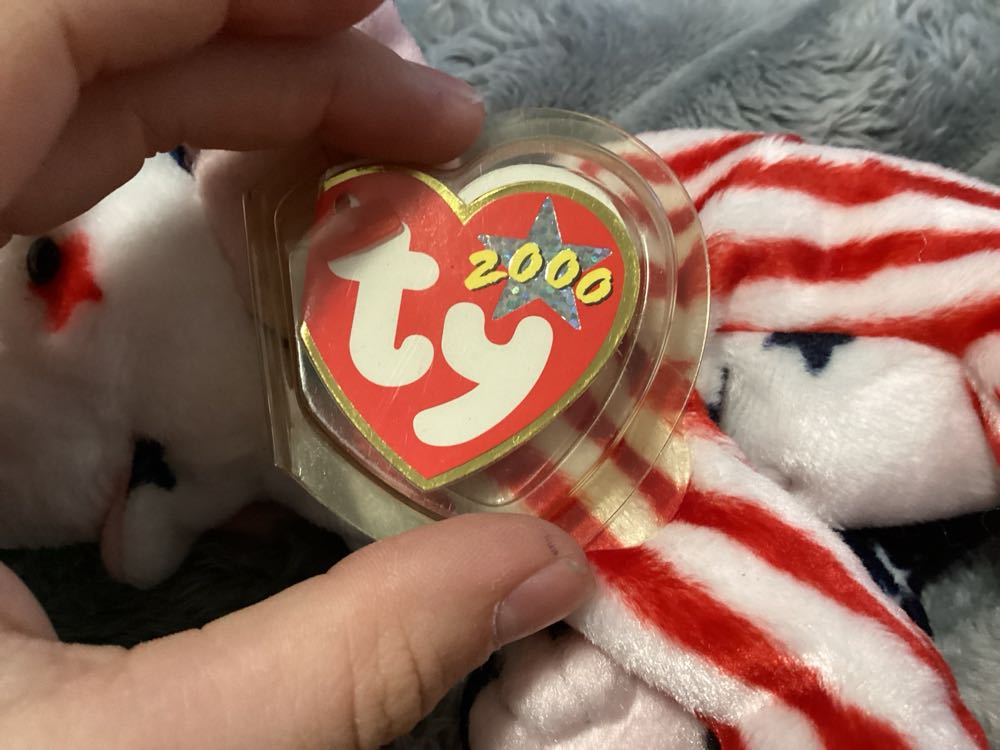 Righty 2000  plush collectible - Main Image 3