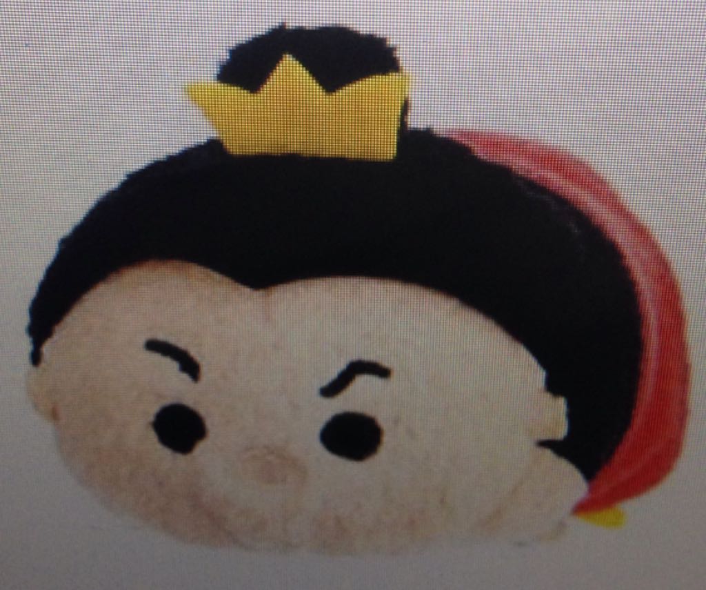 Queen Of Hearts Tsum Tsum Mini 3.5  plush collectible - Main Image 1