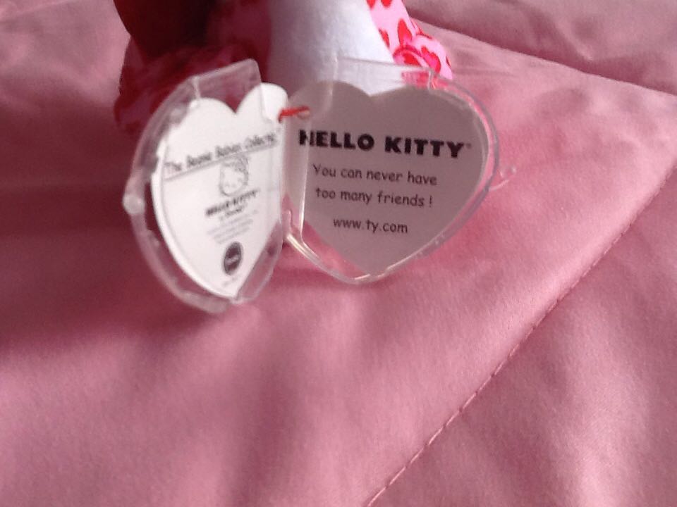 Hello Kitty Valentine  plush collectible - Main Image 2