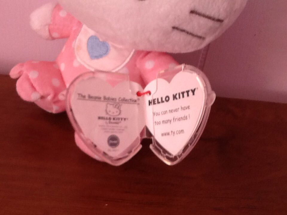 Hello Kitty Baby  plush collectible - Main Image 2