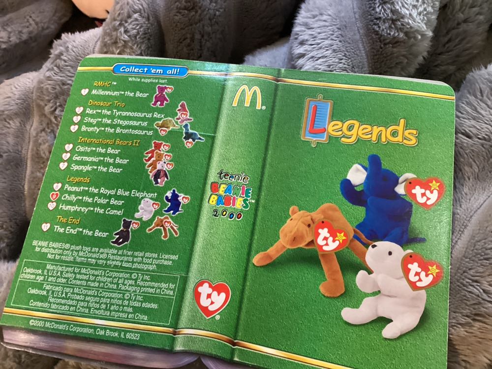 Chilly The Polar Bear  plush collectible - Main Image 2