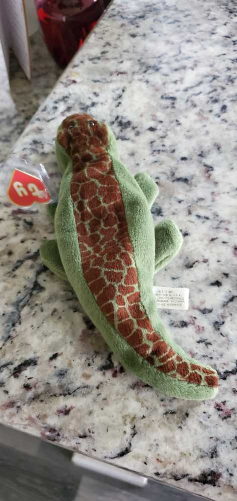 Ally the Alligator  (China) plush collectible - Main Image 4