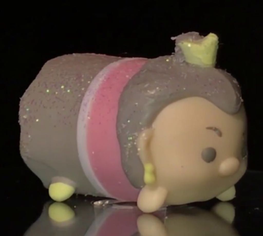 Tiny the Chihuahua (Dog)