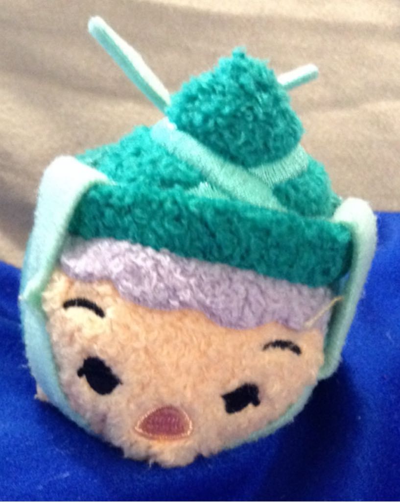 Hodge Podge The Dog (Blue Front Paws)