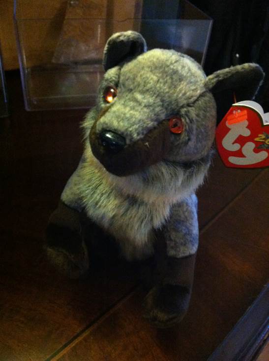 Howl The Wolf  plush collectible [Barcode 008421043101] - Main Image 2