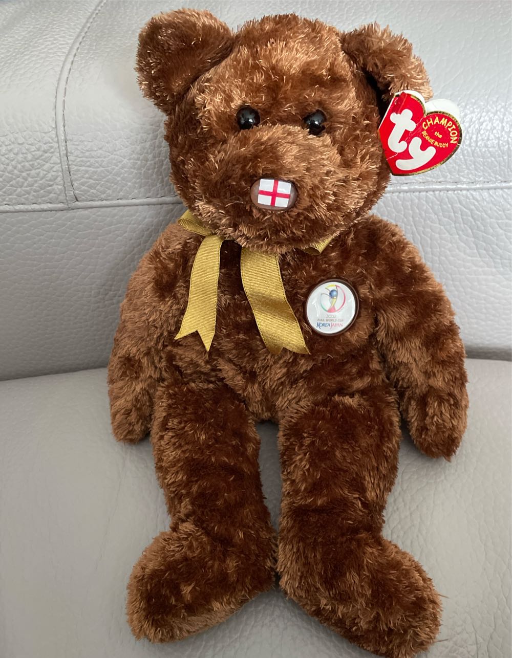 Champion FIFA Bear Buddy - Denmark  plush collectible [Barcode 008421095018] - Main Image 3