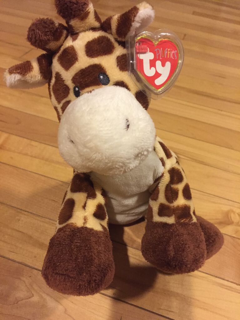 Tiptop The Giraffe  (Canada) plush collectible [Barcode 008421320752] - Main Image 2