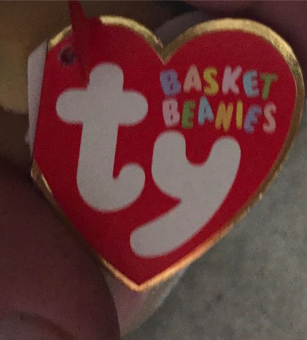 Swirls The Bunny (Basket Keyclip)  plush collectible [Barcode 008421350025] - Main Image 3