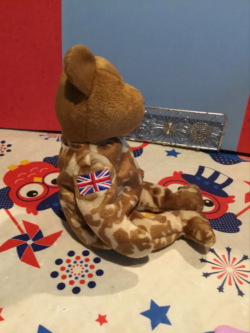 Hero The  Bear - U.K. Flag On Arm  (United Kingdom) plush collectible [Barcode 008421400133] - Main Image 4