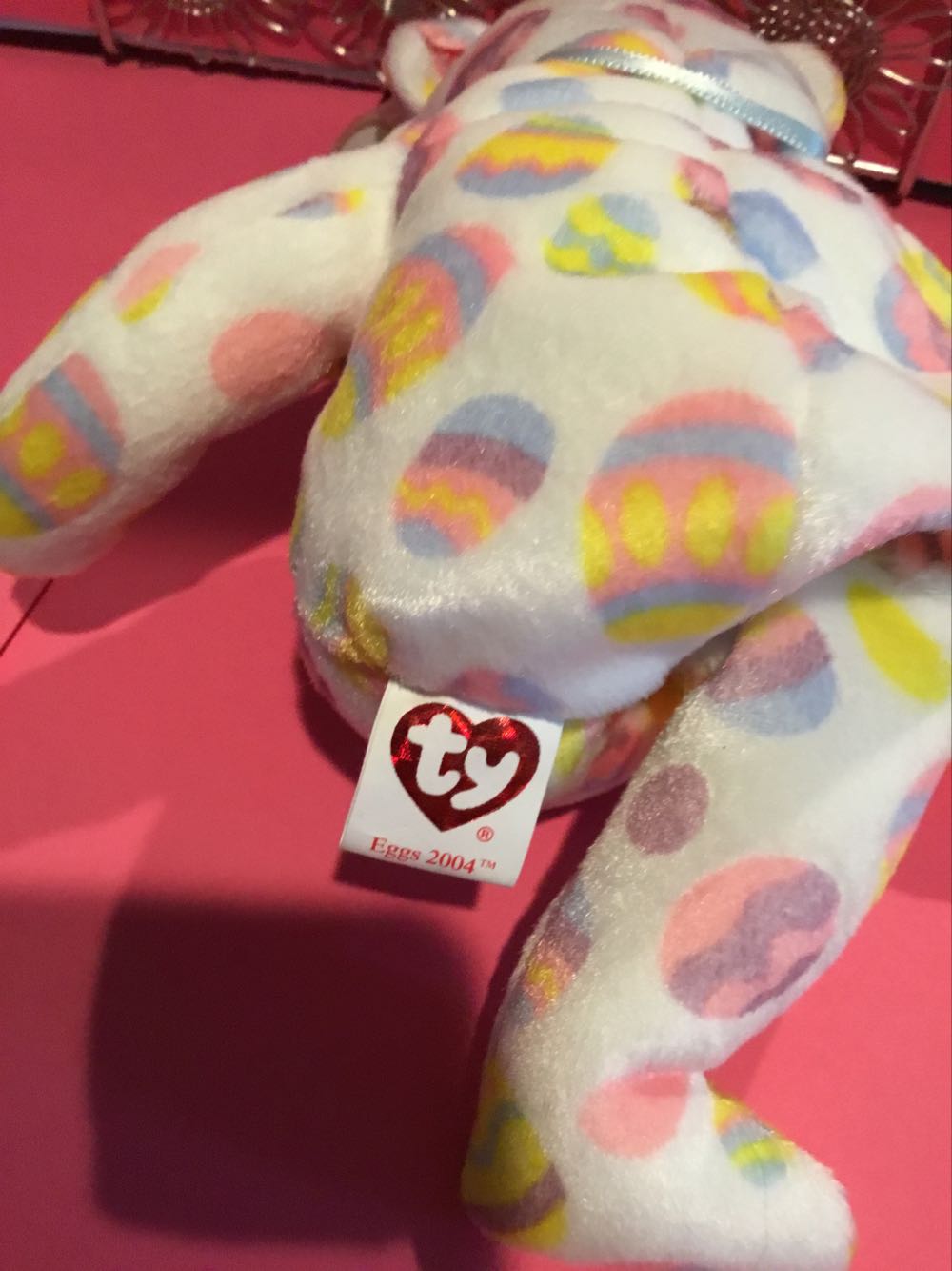 Eggs 2004 The Bear - Easter  (United States) plush collectible [Barcode 008421400522] - Main Image 3