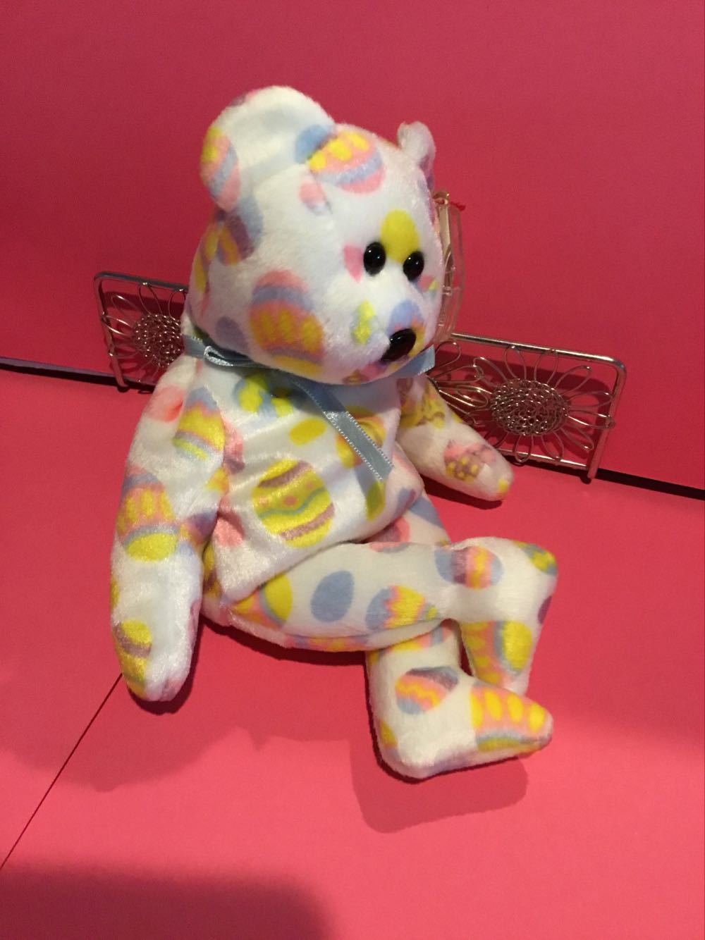 Eggs 2004 The Bear - Easter  (United States) plush collectible [Barcode 008421400522] - Main Image 4