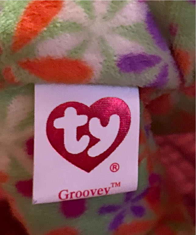 Groovey The Bear  plush collectible [Barcode 008421404124] - Main Image 3