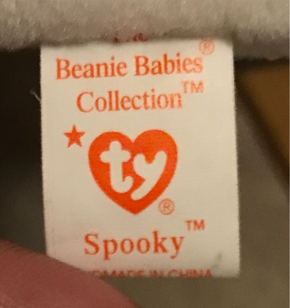 Spooky the Ghost  plush collectible [Barcode 028100002472] - Main Image 2