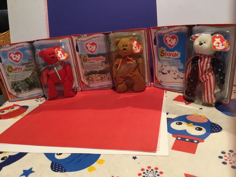 Germania The Bear 🐻 . L. McDonald’s 2000 International Bears II  plush collectible - Main Image 3