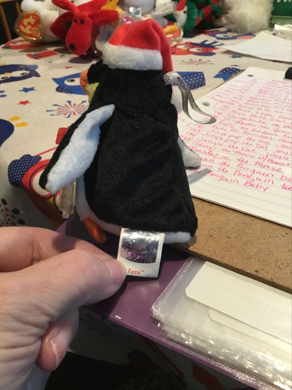 Zero the Penguin - Jingle Beanie  (China) plush collectible [Barcode 008421035236] - Main Image 4