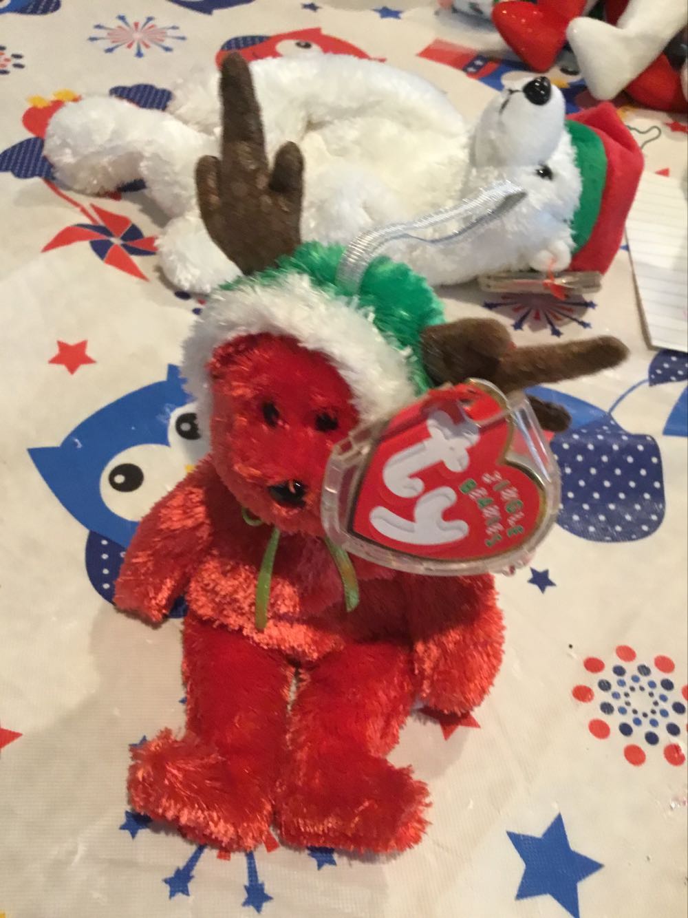 2002 Holiday Teddy - Jingle Beanie - Christmas  plush collectible [Barcode 008421035335] - Main Image 4