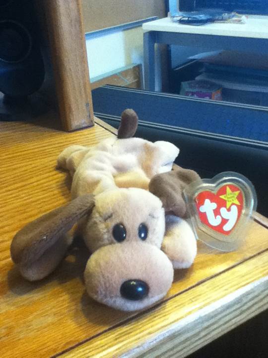 Bones the Dog   (United States) plush collectible [Barcode 008421040018] - Main Image 2