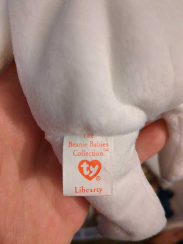 Libearty the Bear - Patriotic  (United States) plush collectible [Barcode 008421040575] - Main Image 3