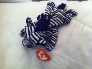Ziggy The Zebra  (United States) plush collectible [Barcode 008421040636] - Main Image 2