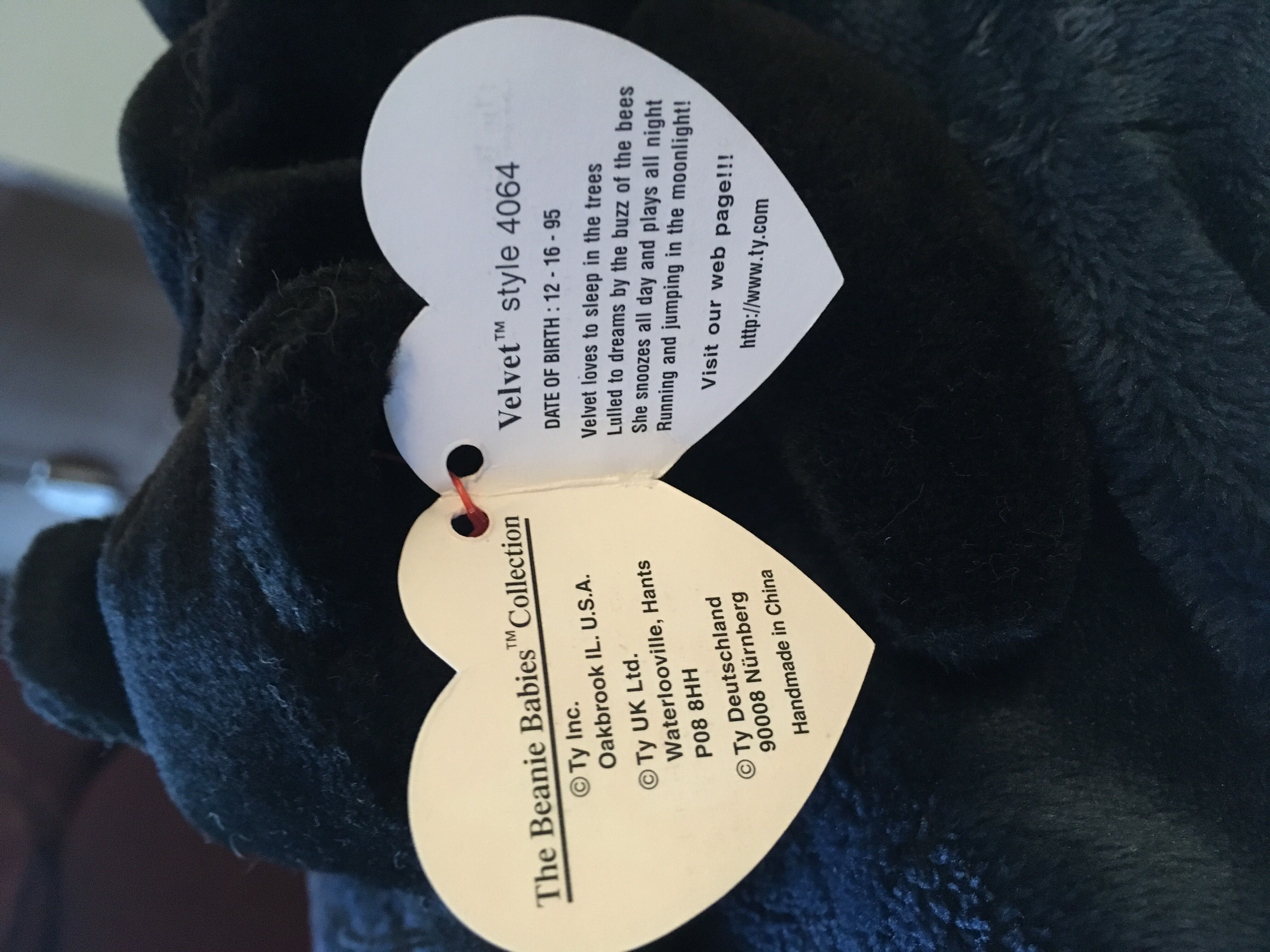 Velvet  (United States) plush collectible [Barcode 008421040643] - Main Image 3