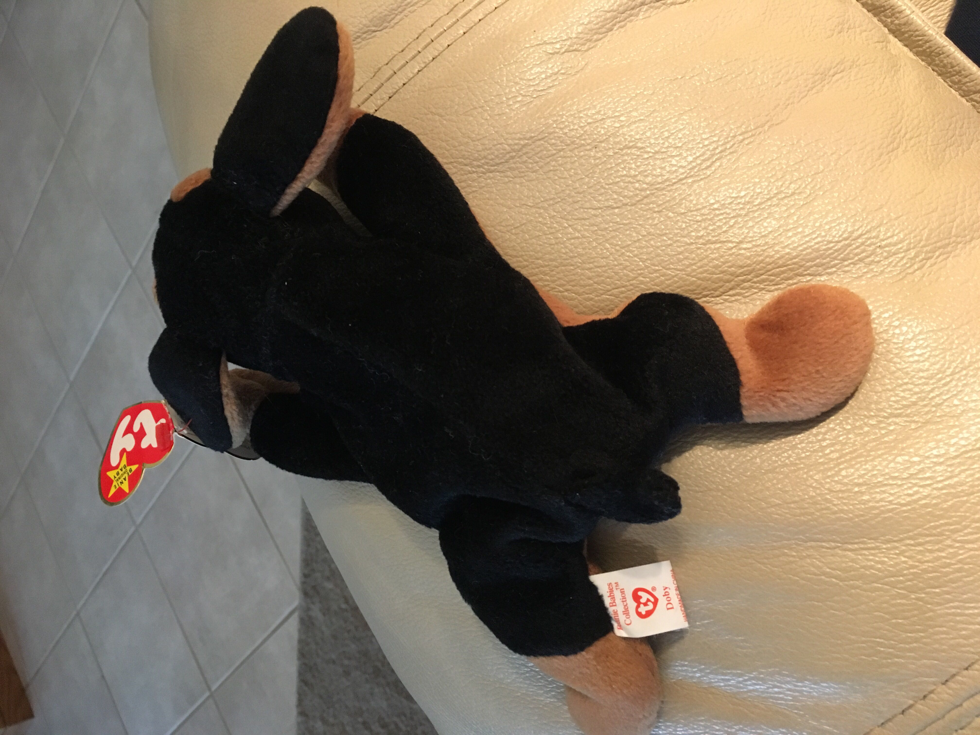 Doby The Doberman Dog  (United States) plush collectible [Barcode 008421041107] - Main Image 4