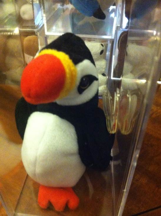 Puffer the Puffin  (Canada) plush collectible [Barcode 008421041817] - Main Image 2