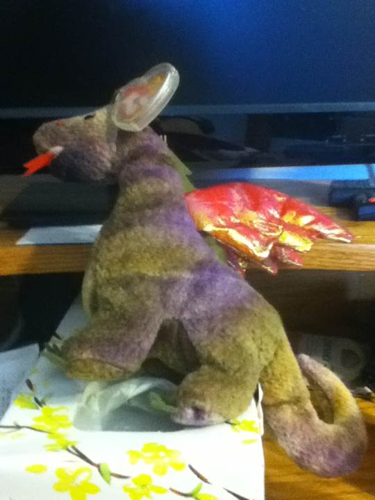 Scorch The Dragon  (United States) plush collectible [Barcode 008421042104] - Main Image 2