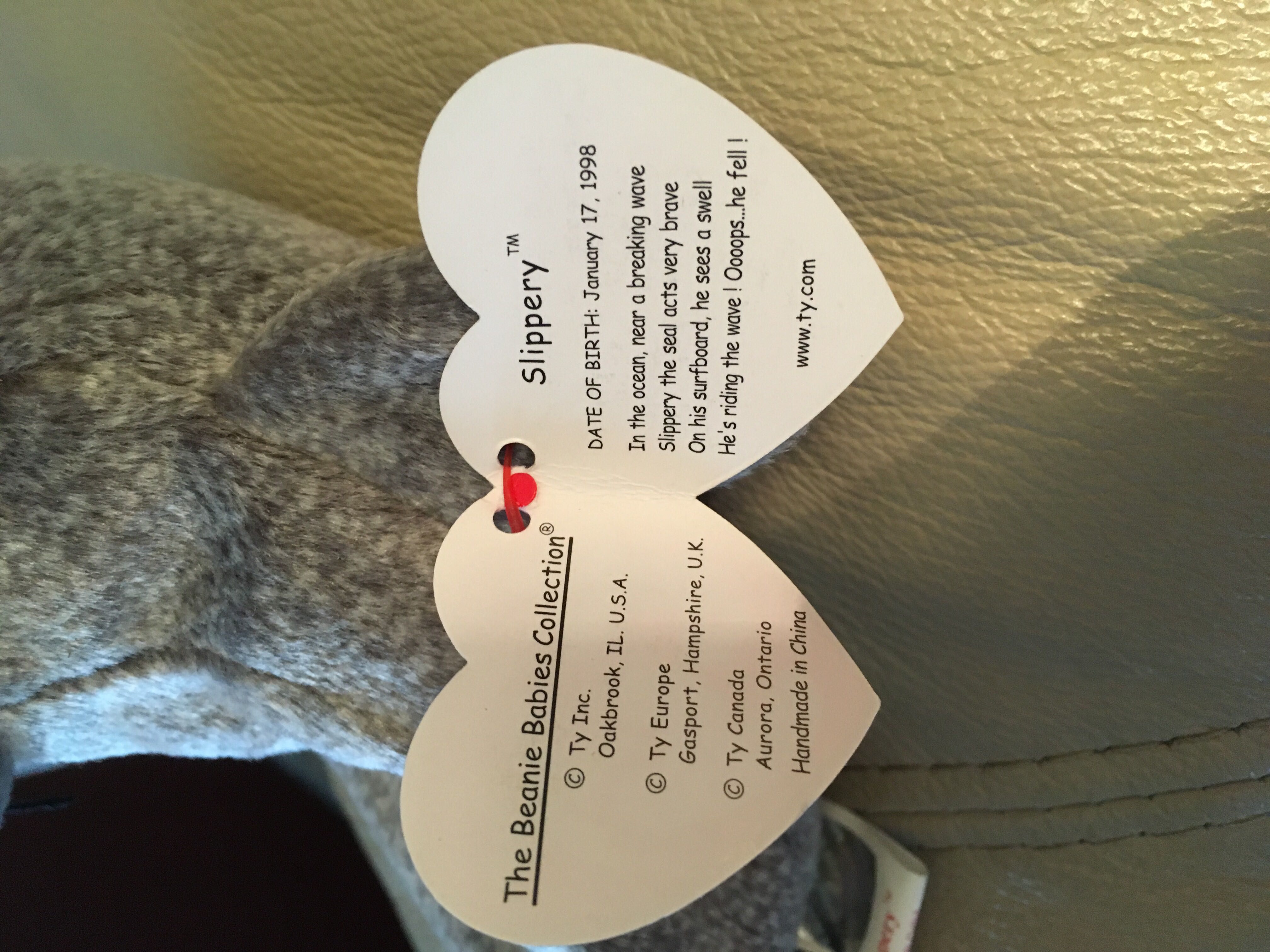 Slippery The Seal  (United States) plush collectible [Barcode 008421042227] - Main Image 3