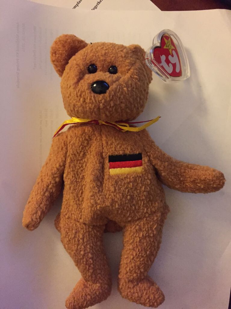 Germania The Bear  (Germany) plush collectible [Barcode 008421042364] - Main Image 2