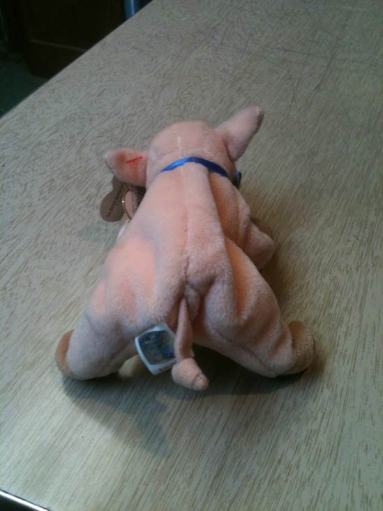 Knuckles The Pig  (United States) plush collectible [Barcode 008421042470] - Main Image 2