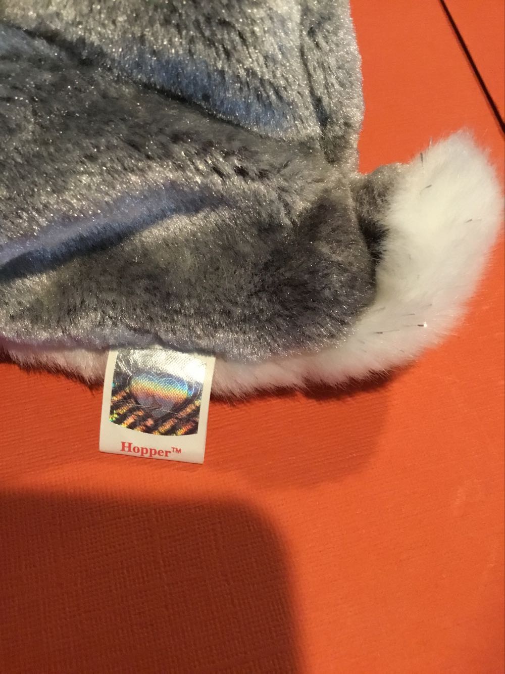 Hopper The Bunny Rabbit  (United States) plush collectible [Barcode 008421043422] - Main Image 3