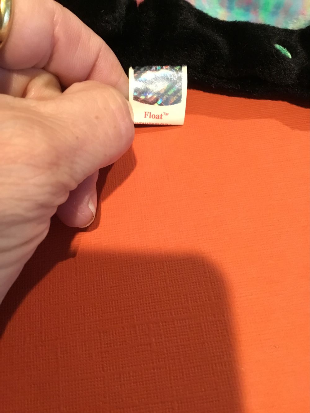 Float The Butterfly  (United States) plush collectible [Barcode 008421043439] - Main Image 3