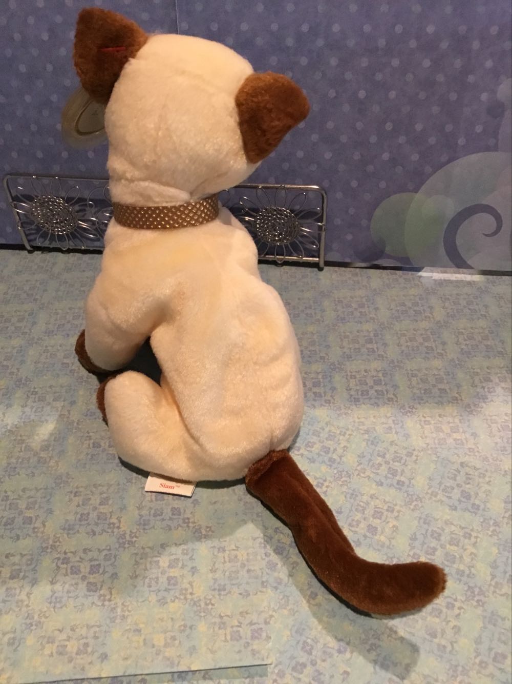 Siam the Siamese Cat  (United States) plush collectible [Barcode 008421043699] - Main Image 4