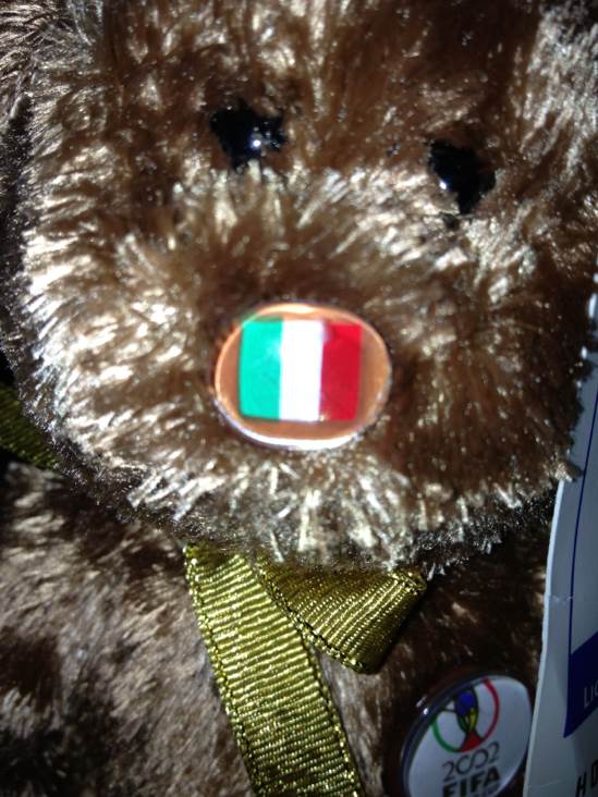 CHAMPION FIFA The Bear (USA)  (United States) plush collectible [Barcode 008421044085] - Main Image 2