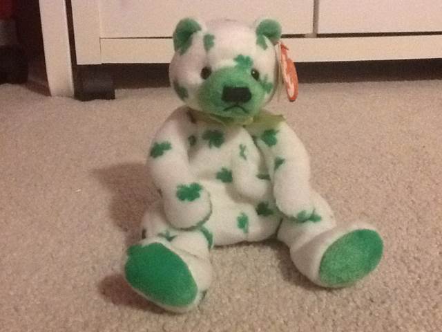Clover the Bear  (United States) plush collectible [Barcode 008421045037] - Main Image 2
