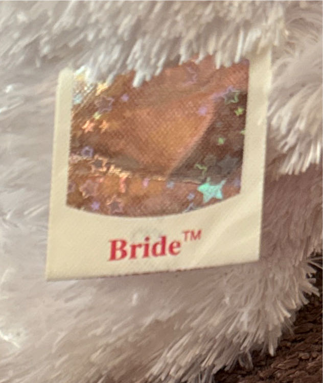 Bride The Bear  plush collectible [Barcode 008421045280] - Main Image 3