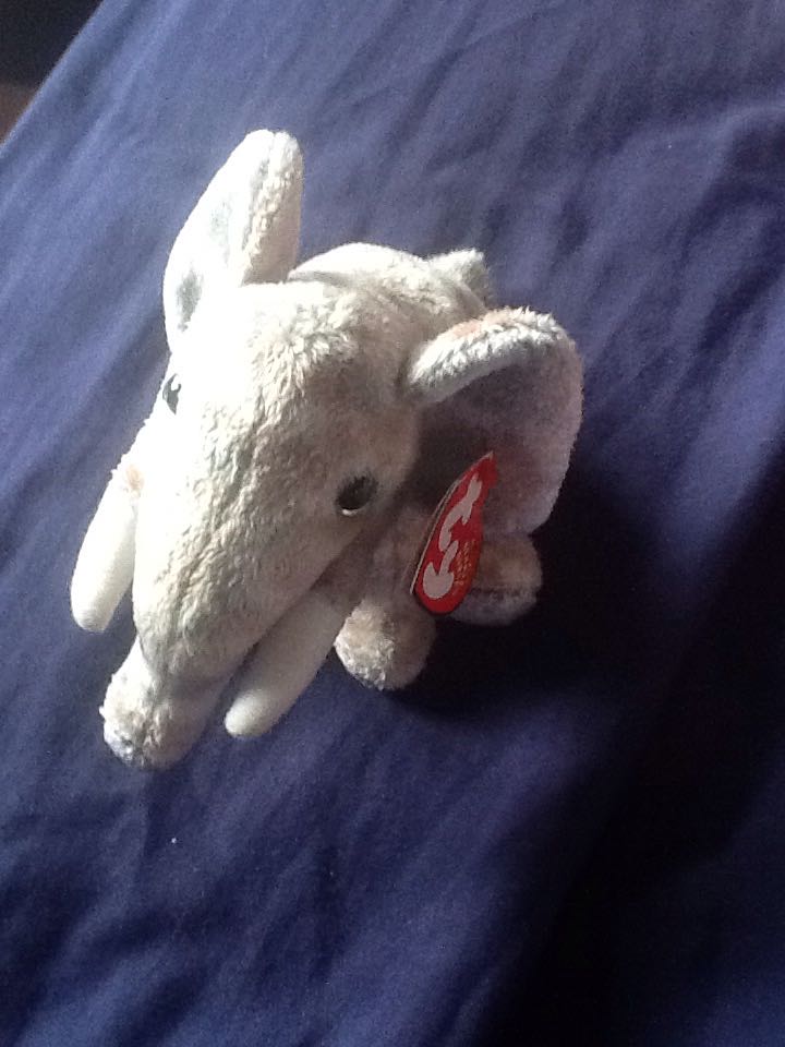 Pounds The Elephant  plush collectible [Barcode 008421045303] - Main Image 2