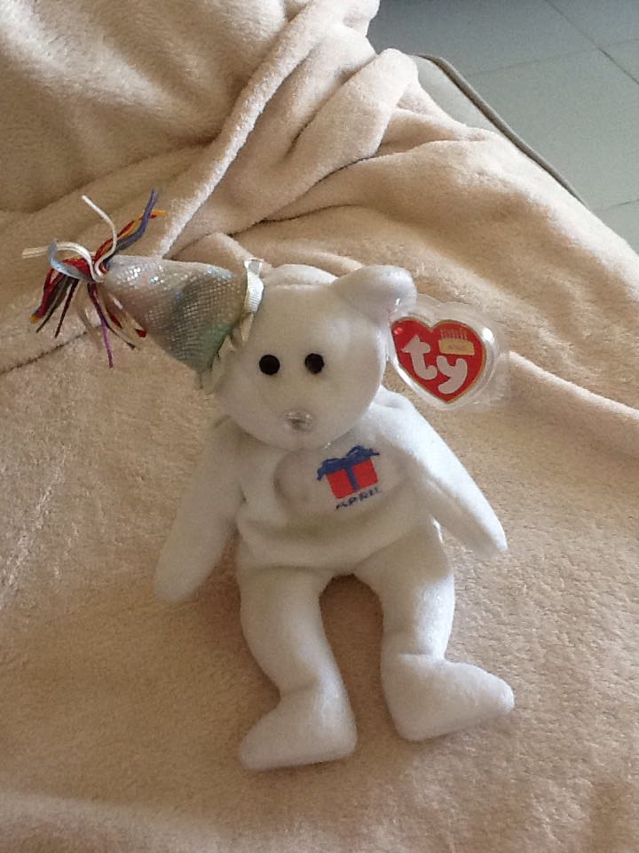 April The Birthday Bear (w/ Hat)  (United States) plush collectible [Barcode 008421045556] - Main Image 2