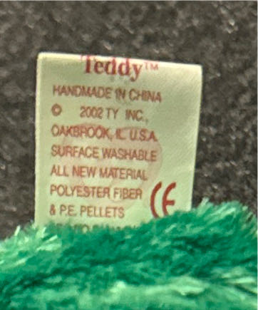 2002 Holiday Teddy - Christmas  (United States) plush collectible [Barcode 008421045648] - Main Image 4