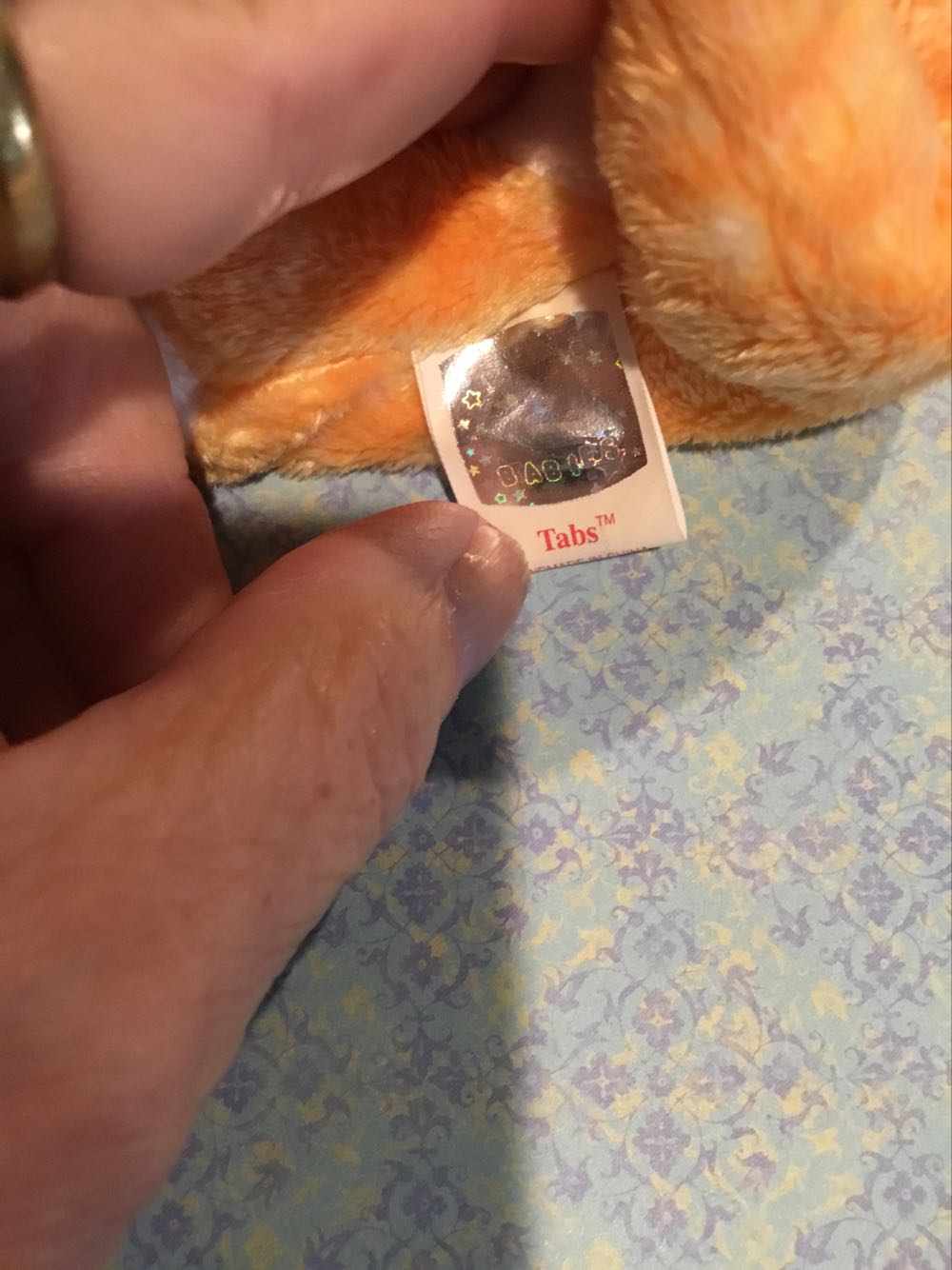 Tabs The Cat  plush collectible [Barcode 008421045716] - Main Image 3