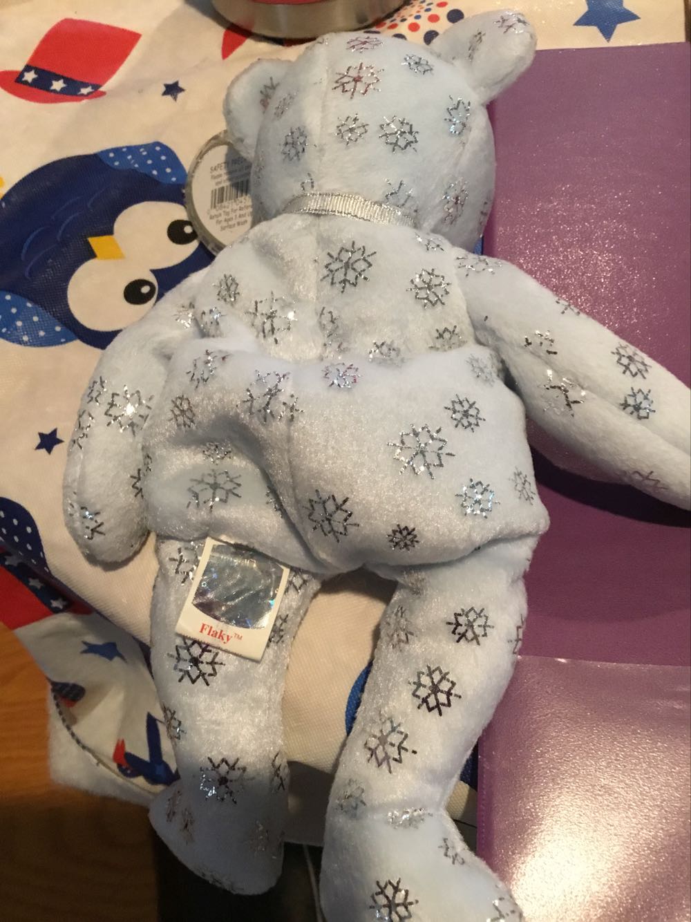 Flaky The Bear  (United States) plush collectible [Barcode 008421045723] - Main Image 3