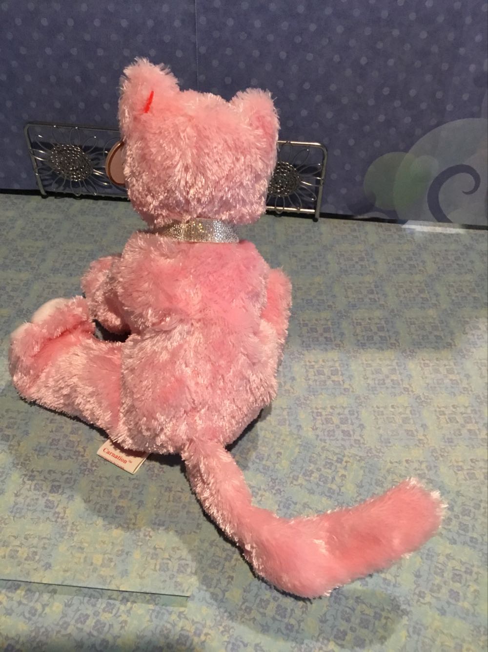 CARNATION the Pink Cat  (United States) plush collectible [Barcode 008421045754] - Main Image 4