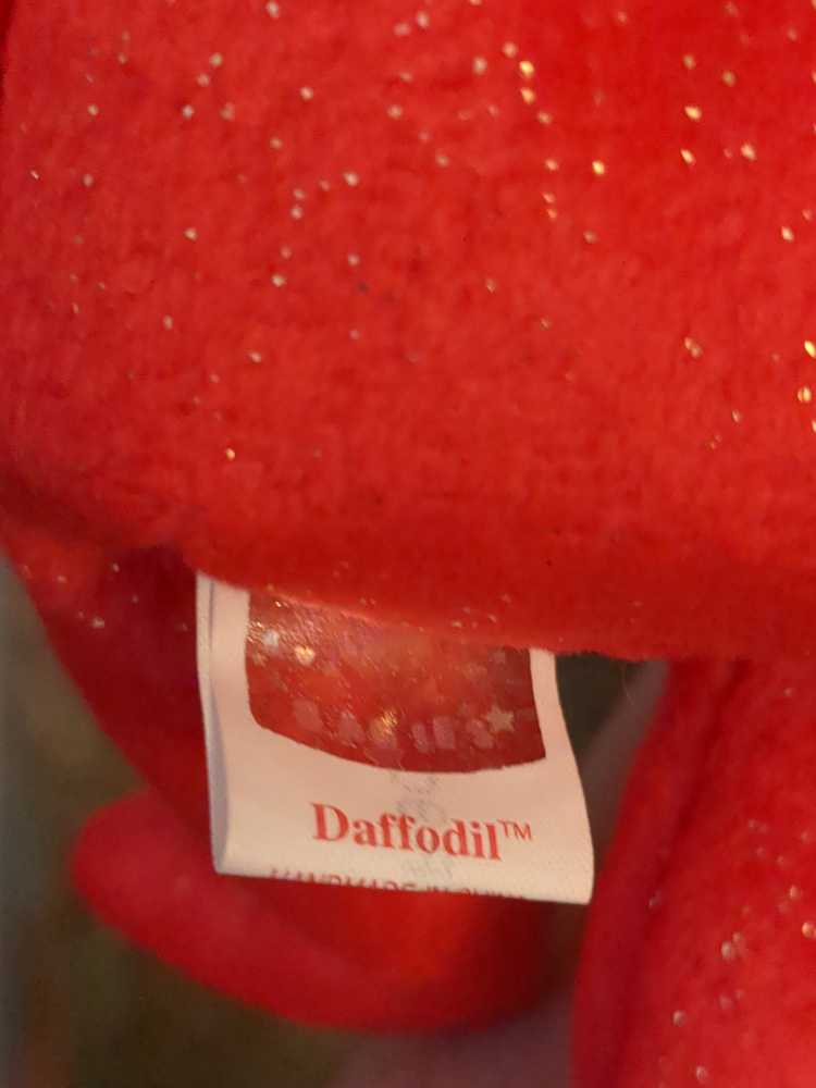 Daffodil The Bear  plush collectible [Barcode 008421046249] - Main Image 2