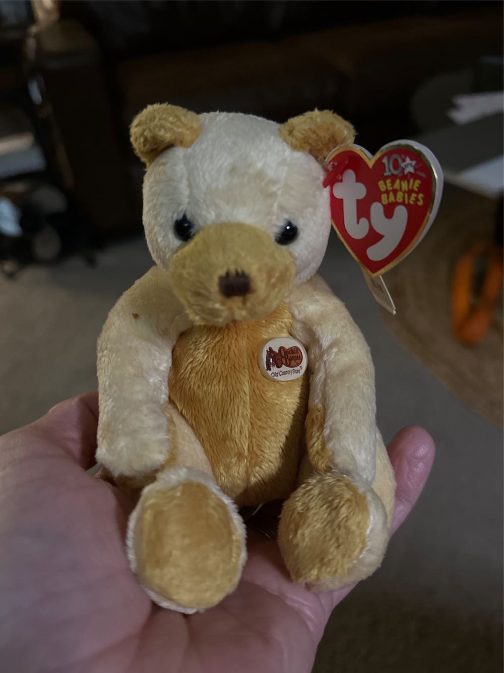 Cornbread The Bear - Cracker Barrel  (United States) plush collectible [Barcode 008421047048] - Main Image 3