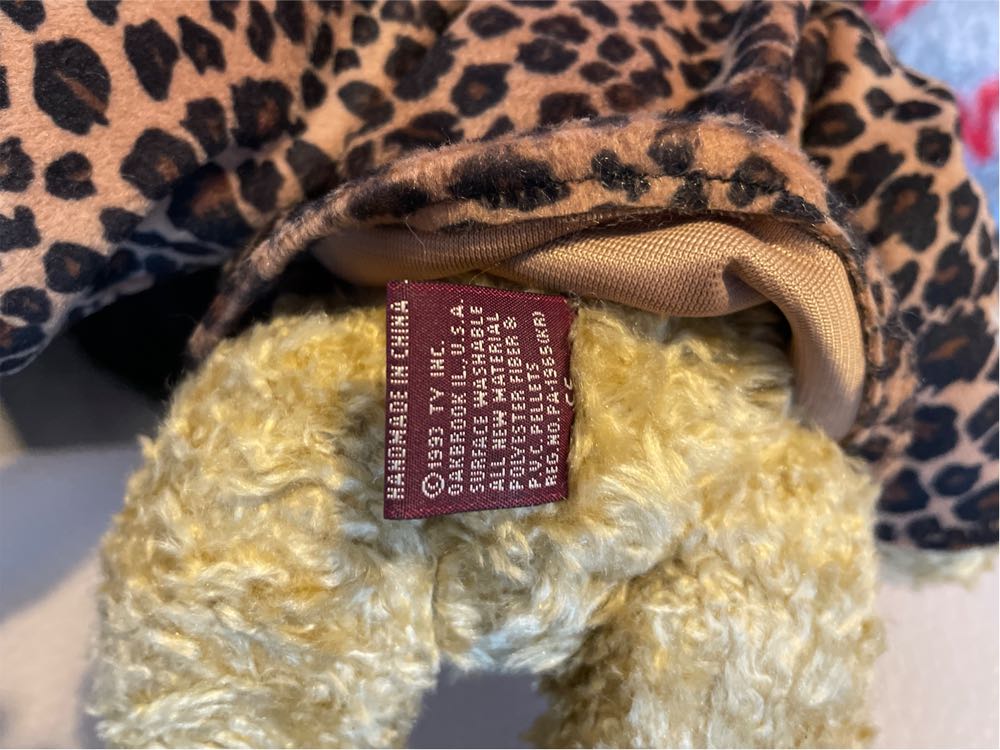 Isabella  plush collectible [Barcode 008421061099] - Main Image 4