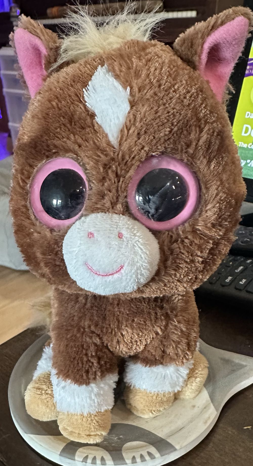 Dakota The Horse  plush collectible [Barcode 008421360765] - Main Image 3