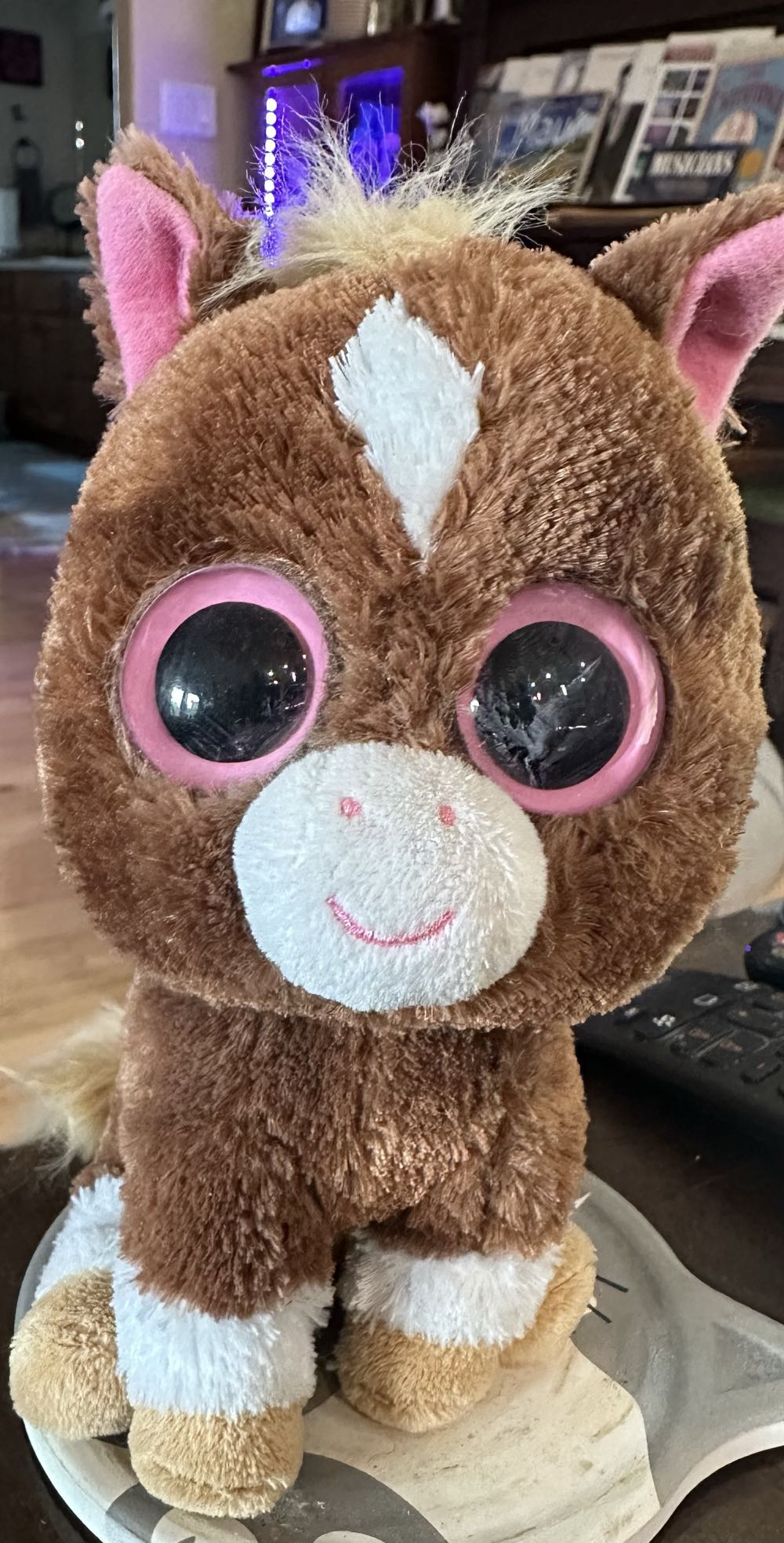 Dakota The Horse  plush collectible [Barcode 008421360765] - Main Image 4