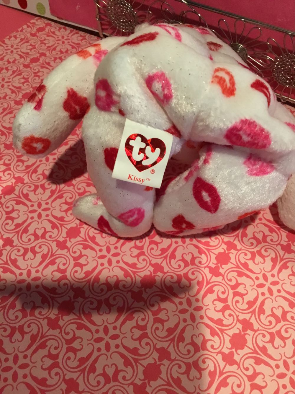 Kissy The Bear  (United States) plush collectible [Barcode 008421400379] - Main Image 3